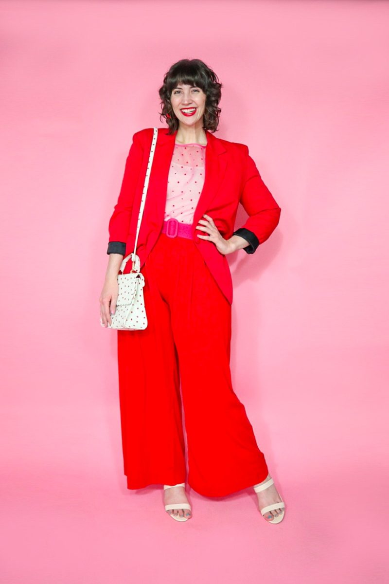 4 Comfy & Cute Galentine's Day Outfits | theoutfitrepeater.com