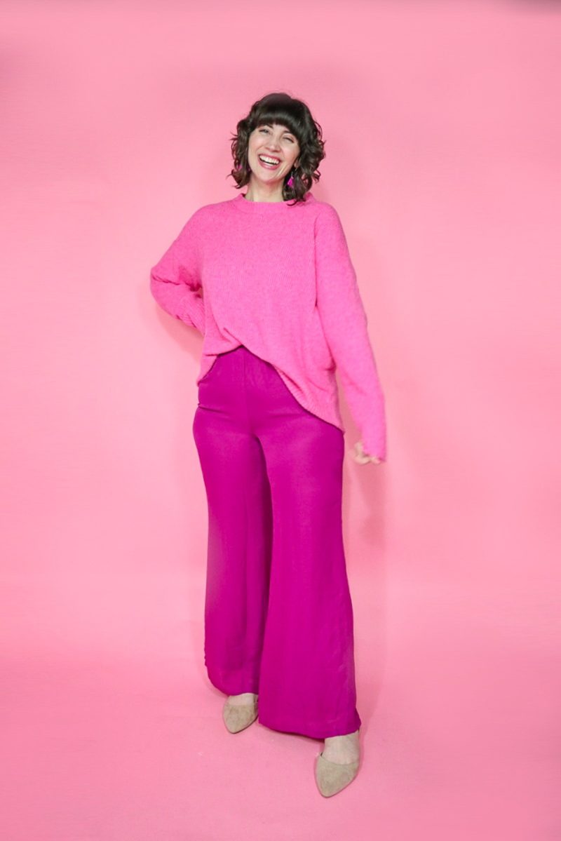 4 Comfy & Cute Galentine's Day Outfits | theoutfitrepeater.com