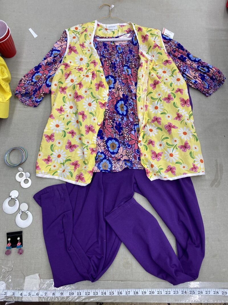 Spilling All My Secrets on Styling a Local Play | theoutfitrepeater.com